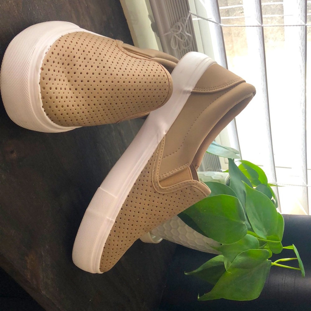 Slip ons